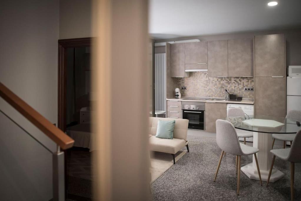 Apartamento en centro histórico con patio romano San Lorenzo de El Escorial Exterior foto